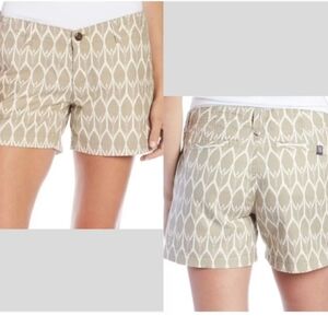 THE NORTH FACE WOMEN'S SHORTS  SIZE 14